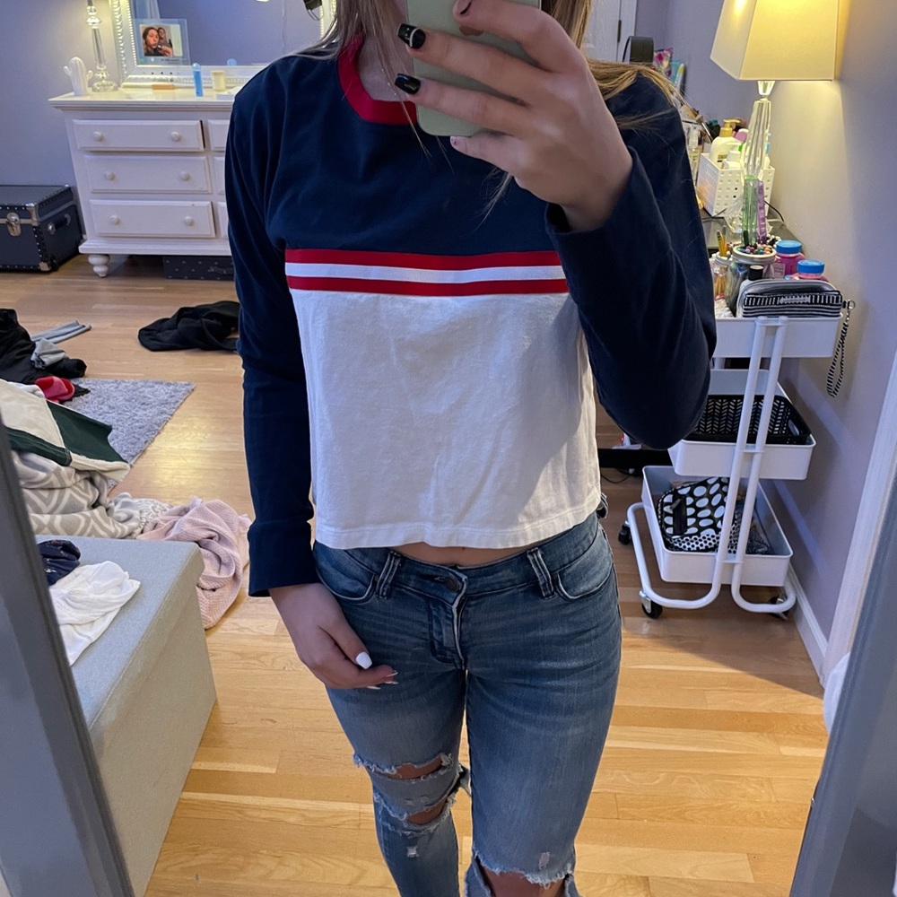Hollister crop top long sleeve
